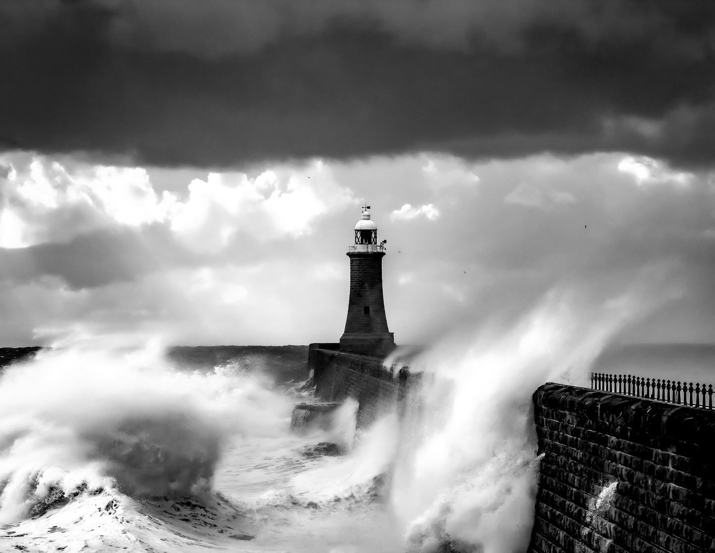 #044 Tynemouth pier storm